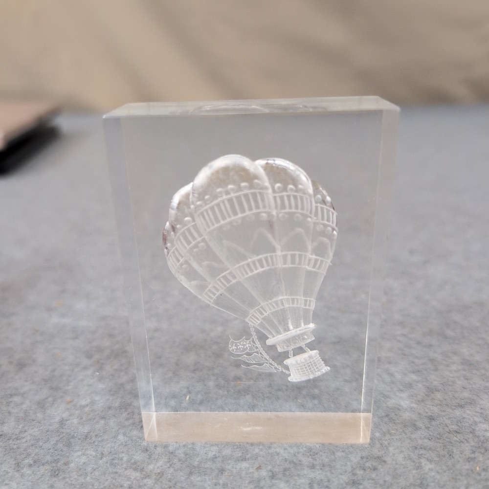 Vintage Etched Hot Air Balloon Acrylic Block Paperweight Clear Lucite Decor - Picture 4 of 4